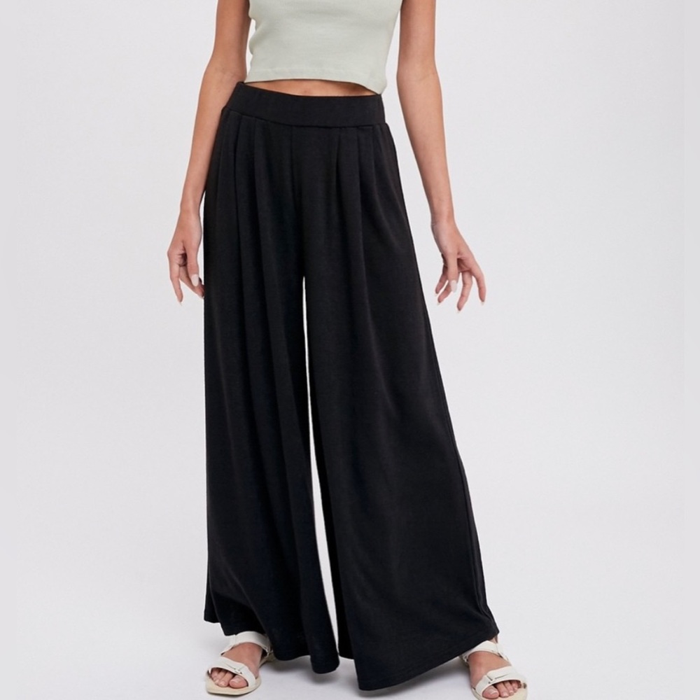 Pintuck Wide-Leg Knit Pants, Black, size Small, NWOT